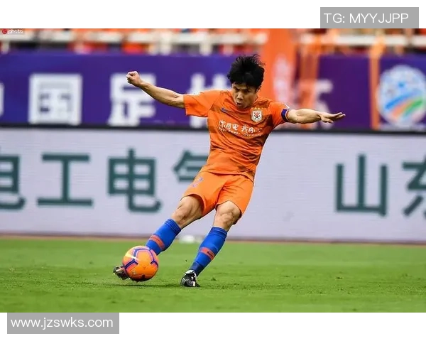 中国足球名将高峰的辉煌岁月与赛场风云全面回顾