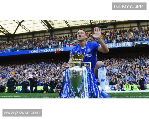 足坛巨星光荣谢幕回顾传奇生涯与未来动向引发球迷热议